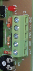Zdjęcie pinów złącza sygnałów sterujących P1 sterownika SSK-B02 - 4A